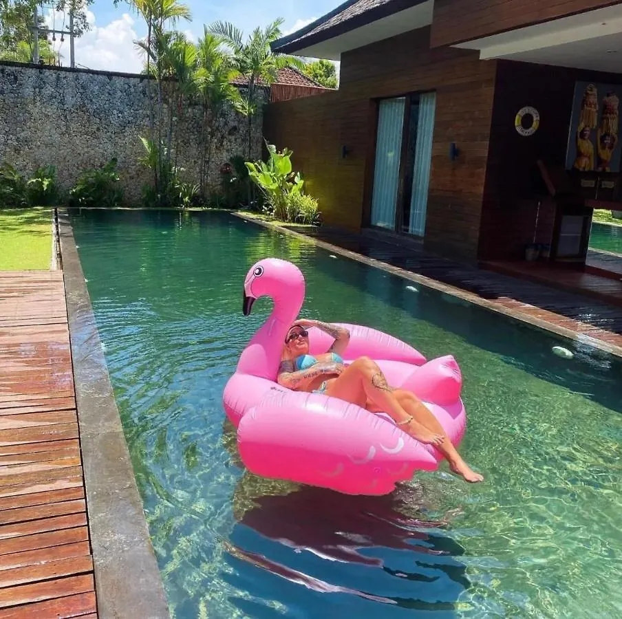 Eko Villa Seminyak - Tropical Villa, Walk To Beach