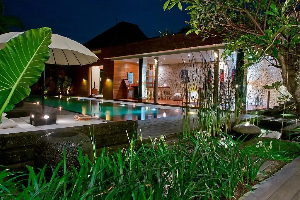Eko Villa Seminyak - Tropical Villa, Walk To Beach