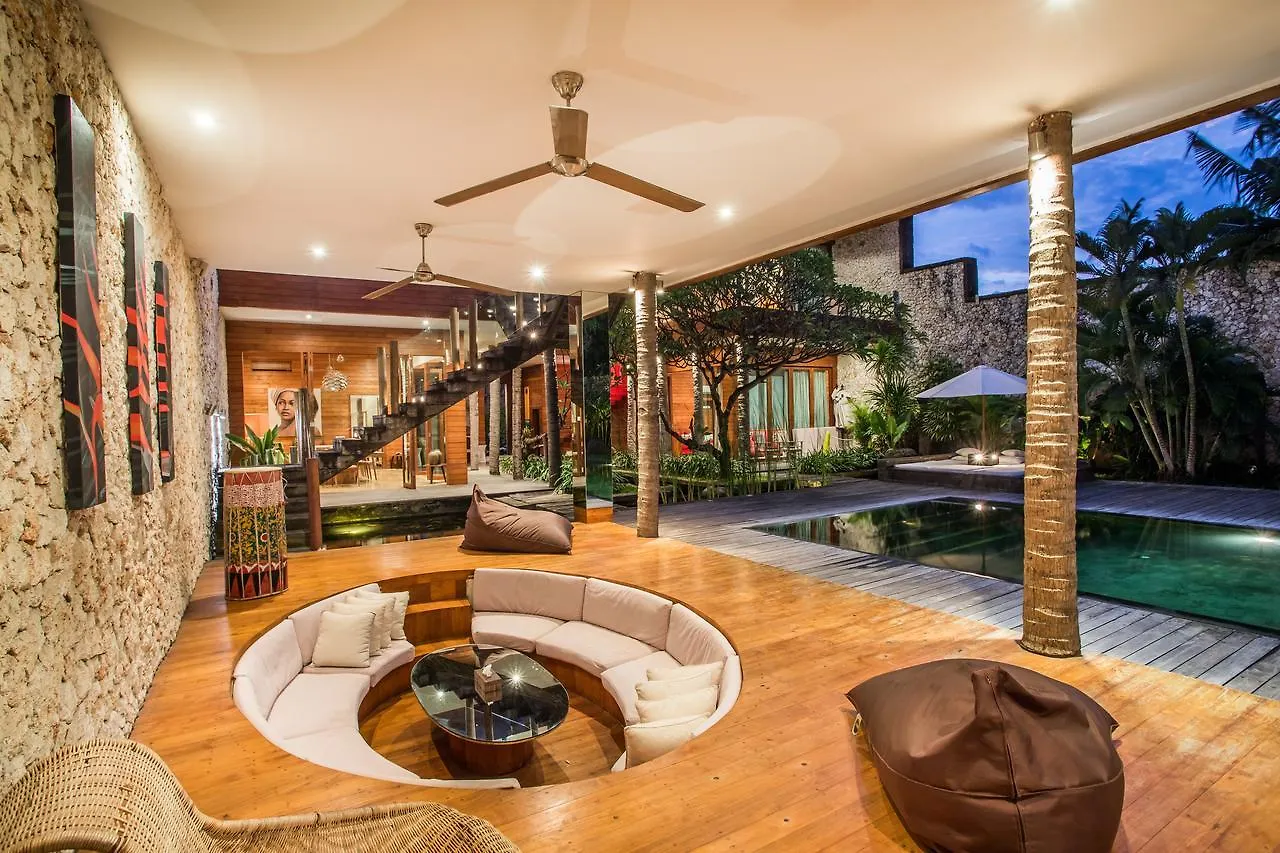 Eko Villa Seminyak - Tropical Villa, Walk To Beach