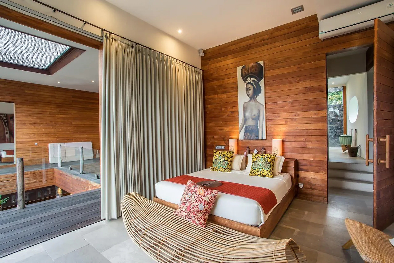 Eko Villa Seminyak - Tropical Villa, Walk To Beach