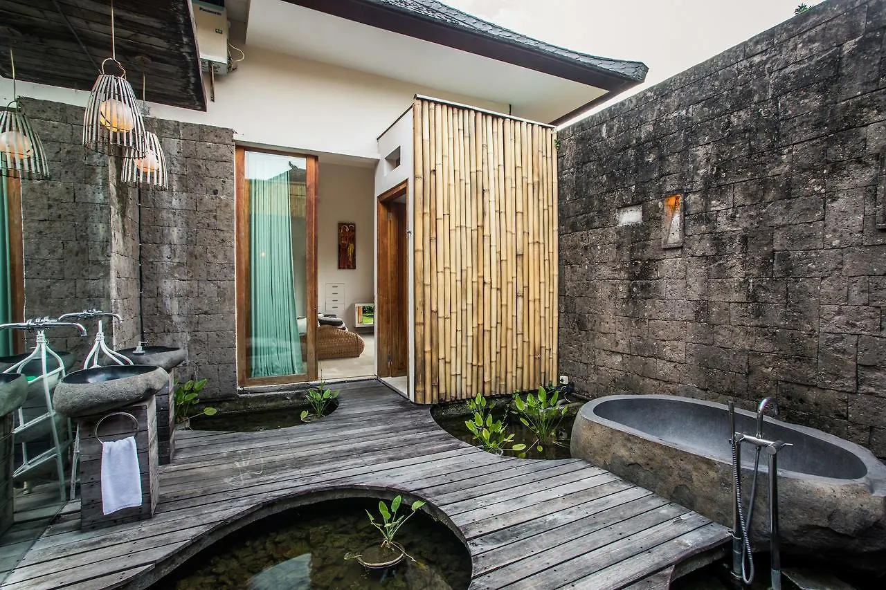 Eko Villa Seminyak - Tropical Villa, Walk To Beach